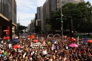 Rovena Rosa/Agência Brasil São Paulo (SP), 07/12/2015 - Ato nacional pelo fim da violência contra as mulheres, com o tema Basta de feminicídio. Queremos as mulheres vivas!, na Avenida Paulista. Foto: Rovena Rosa/Agência Brasil